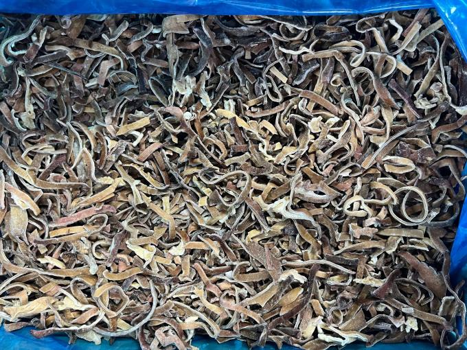 Sinocharm Nieuw Seizoen BRC een Gecertificeerde W 4-6mm Verse Bevroren Paddenstoelen IQF Zwarte Schimmelstrookjes 2