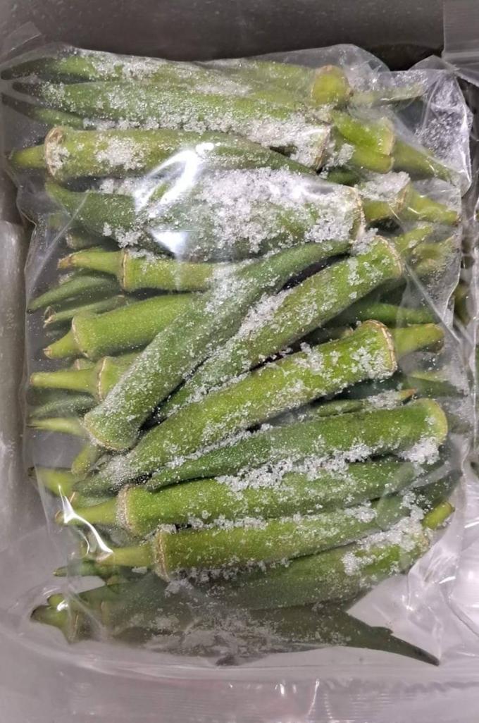 Frozen Lady's Fingers IQF Premium Okra Groente geheel en gesneden voor het koken Groothandel Bulkleverancier uit Vietnam 1