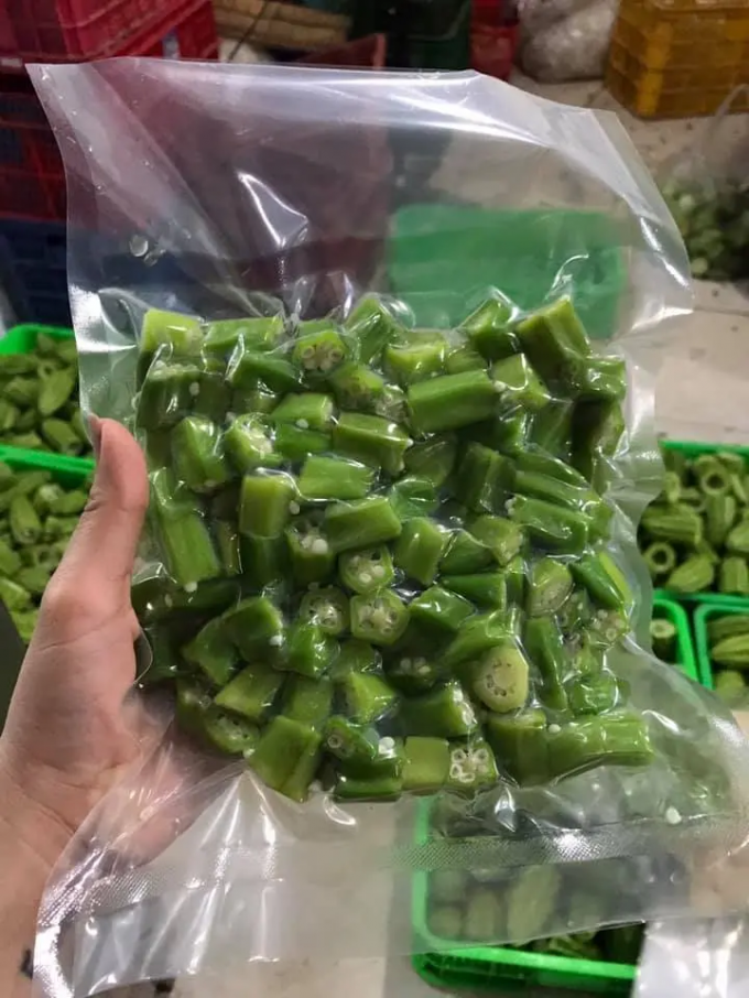 Frozen Lady's Fingers IQF Premium Okra Groente geheel en gesneden voor het koken Groothandel Bulkleverancier uit Vietnam 9